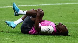 中场一脚出 中场一脚出